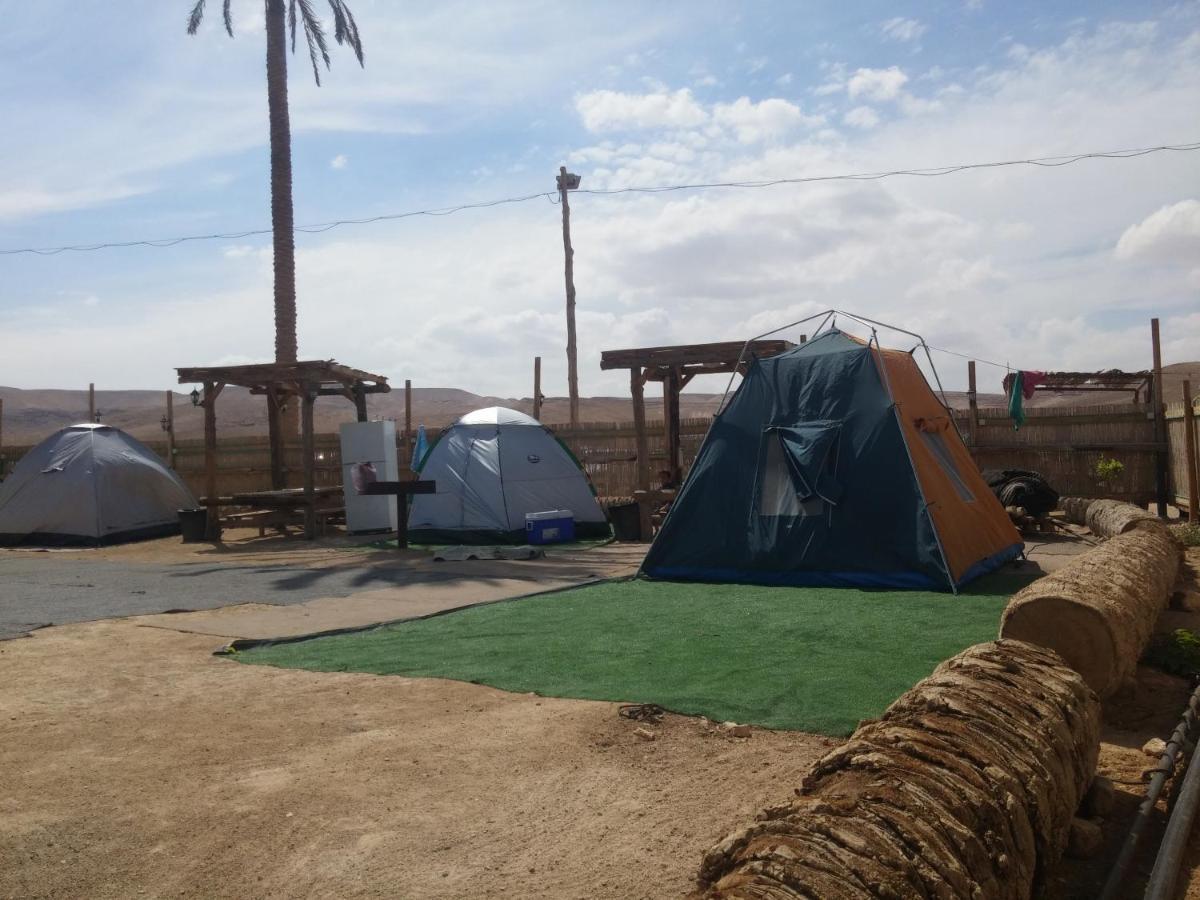 Kfar Hanokdim Arad Esterno foto