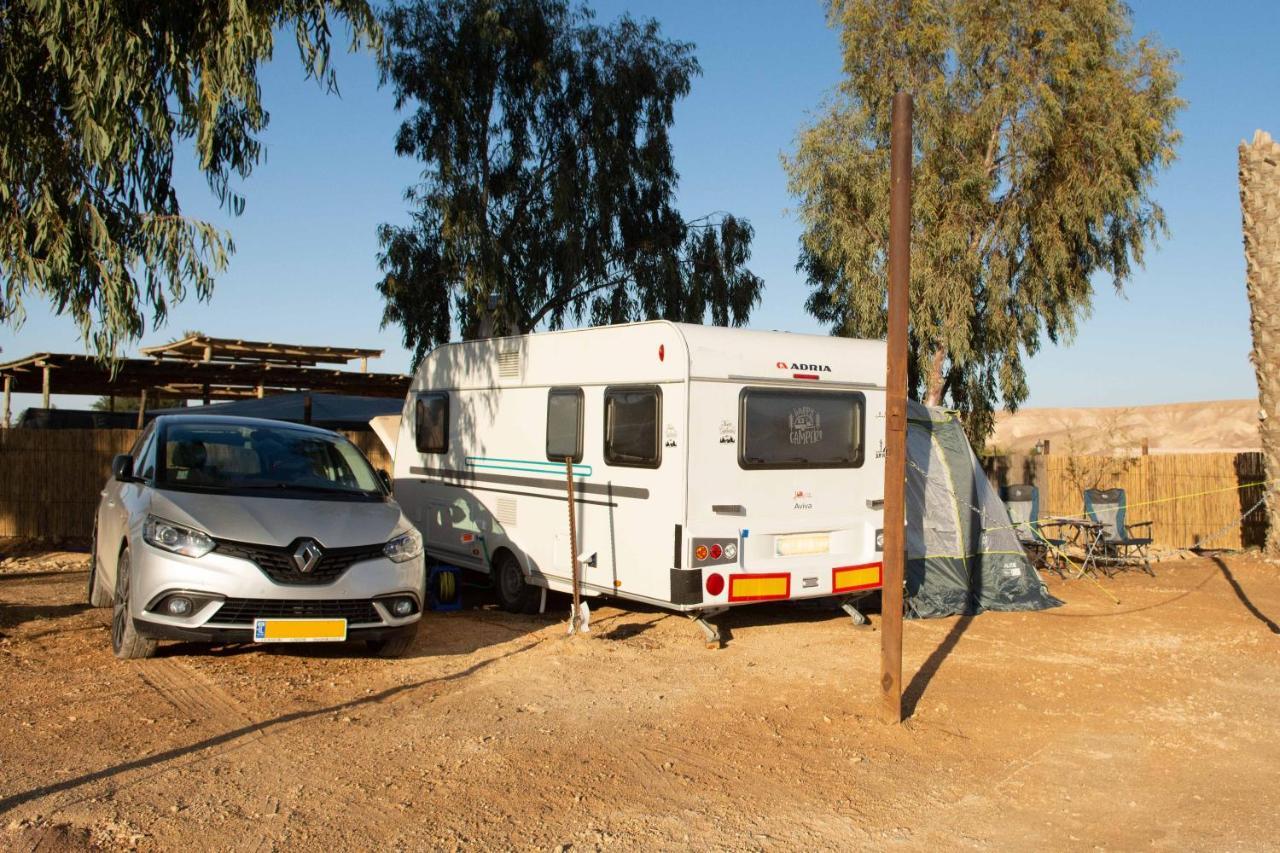 Kfar Hanokdim Arad Esterno foto