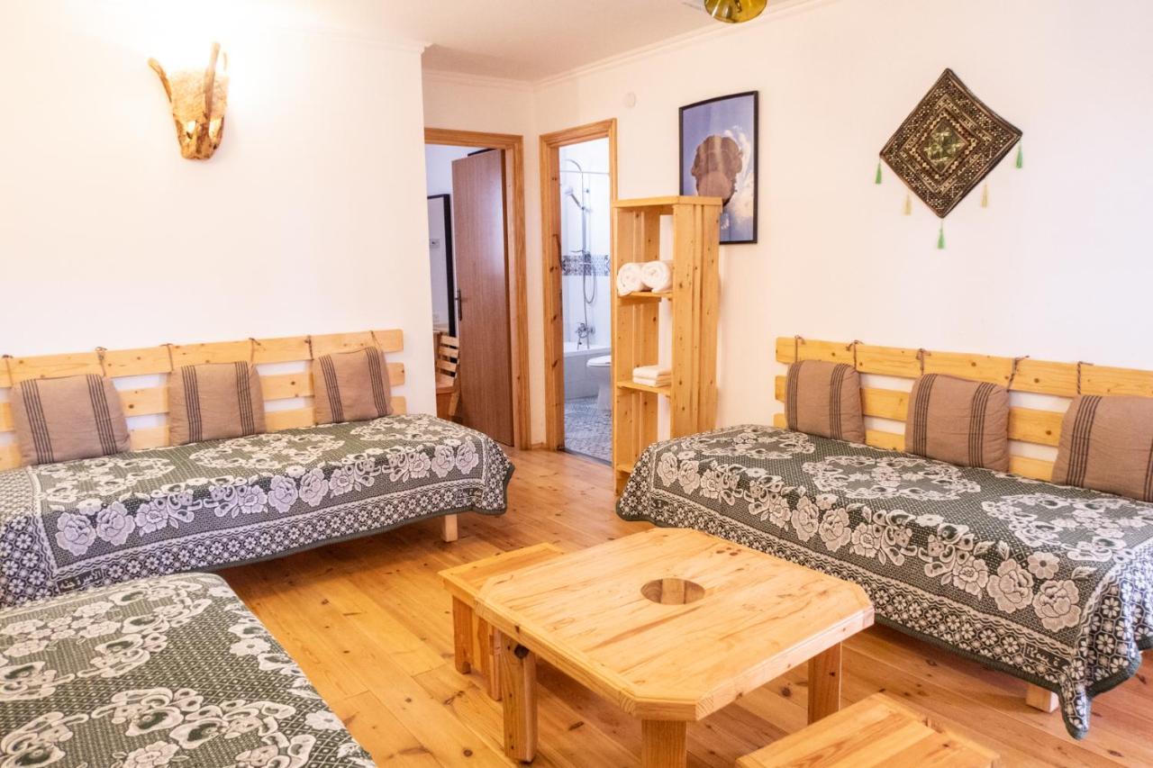 Kfar Hanokdim Arad Esterno foto