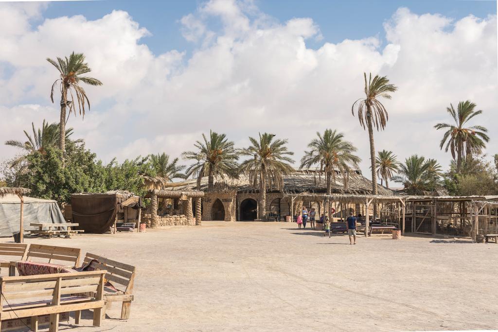 Kfar Hanokdim Arad Esterno foto
